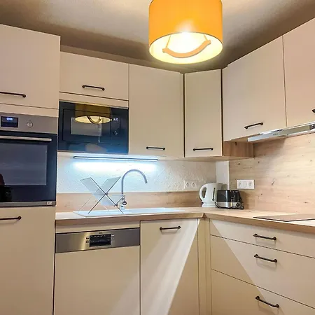 Apartamento L'espace Montagne-11 By Interhome